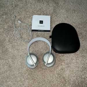 Bose Noise Cancelling Headphones